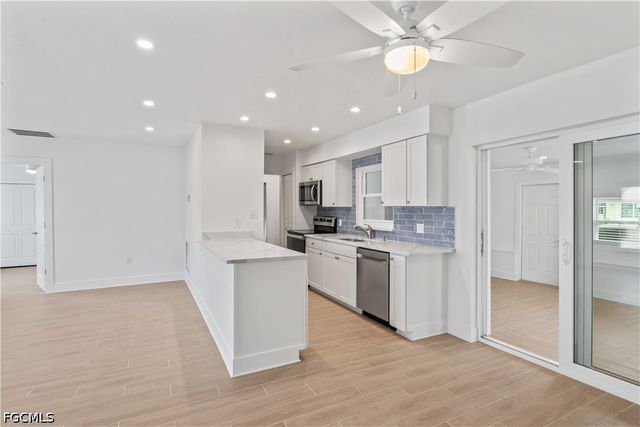 2742 Bruce ST, Matlacha, FL 33993