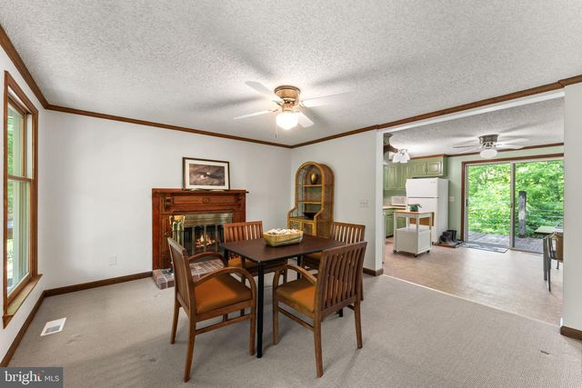 4631 NOMINI HALL RD, Hague, VA 22469