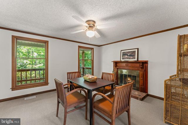 4631 NOMINI HALL RD, Hague, VA 22469