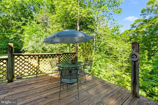 4631 NOMINI HALL RD, Hague, VA 22469