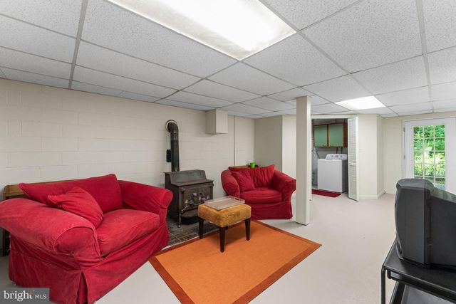 4631 NOMINI HALL RD, Hague, VA 22469
