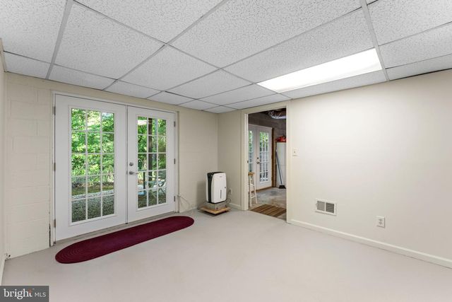 4631 NOMINI HALL RD, Hague, VA 22469