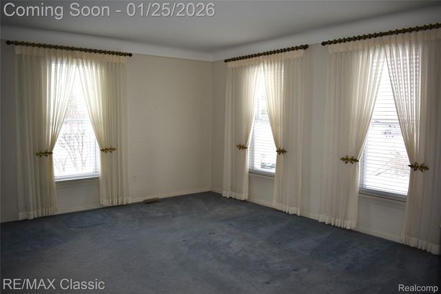 431 W Washington Street, Milford Village, MI 48381