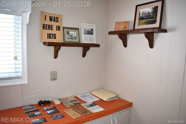 431 W Washington Street, Milford Village, MI 48381