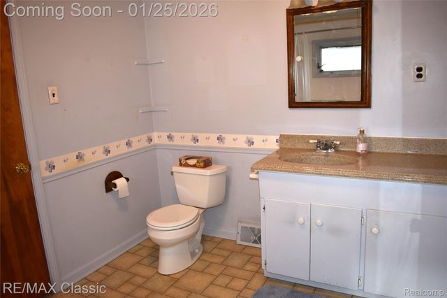 431 W Washington Street, Milford Village, MI 48381