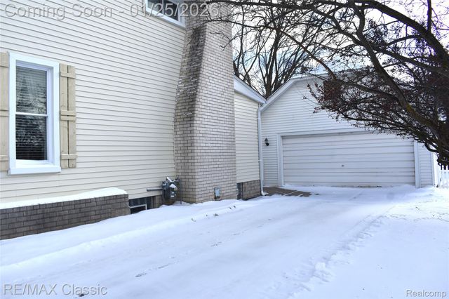 431 W Washington Street, Milford Village, MI 48381