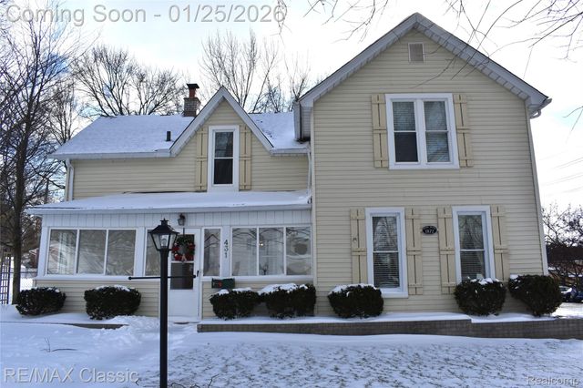 431 W Washington Street, Milford Village, MI 48381