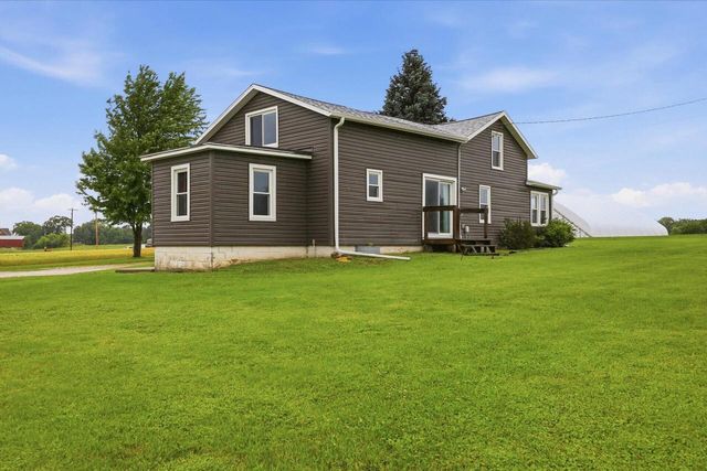 W6393 County Road A, Elkhorn, WI 53121