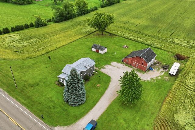 W6393 County Road A, Elkhorn, WI 53121