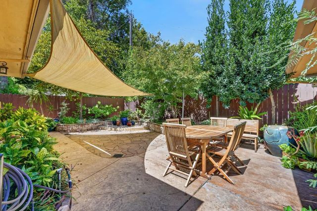 1031 9th Ave, Sacramento, CA 95818