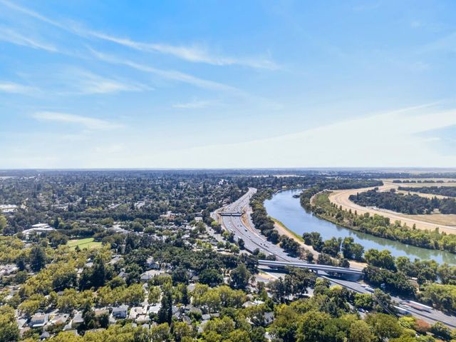1031 9th Ave, Sacramento, CA 95818