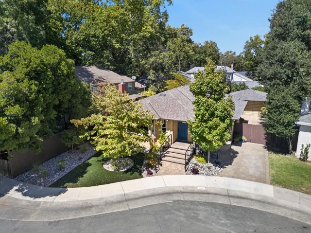 1031 9th Ave, Sacramento, CA 95818