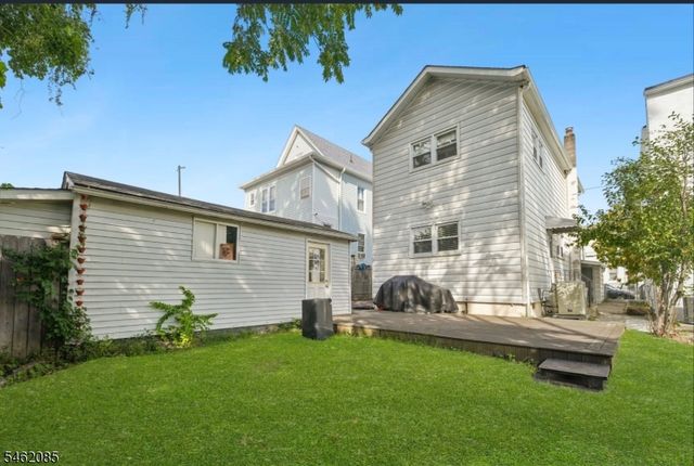 54 Henderson St, Paterson City, NJ 07501