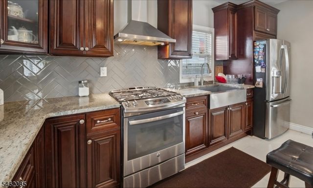 54 Henderson St, Paterson City, NJ 07501
