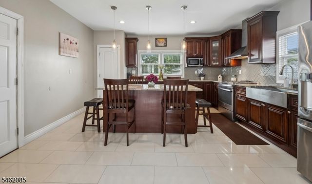 54 Henderson St, Paterson City, NJ 07501