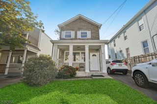 54 Henderson St, Paterson City, NJ 07501