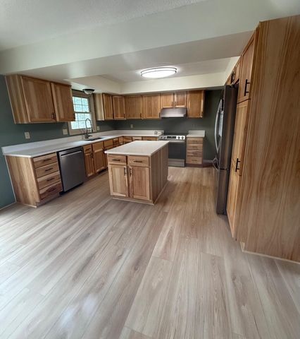 302 4th Avenue NE, Byron, MN 55920