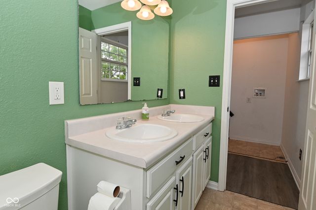 3848 Planewood Drive, Indianapolis, IN 46235