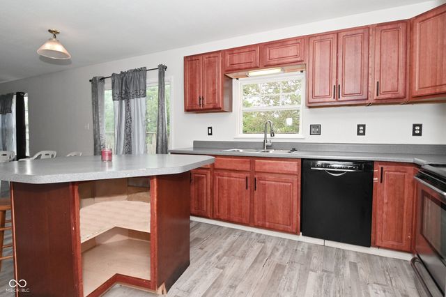 3848 Planewood Drive, Indianapolis, IN 46235