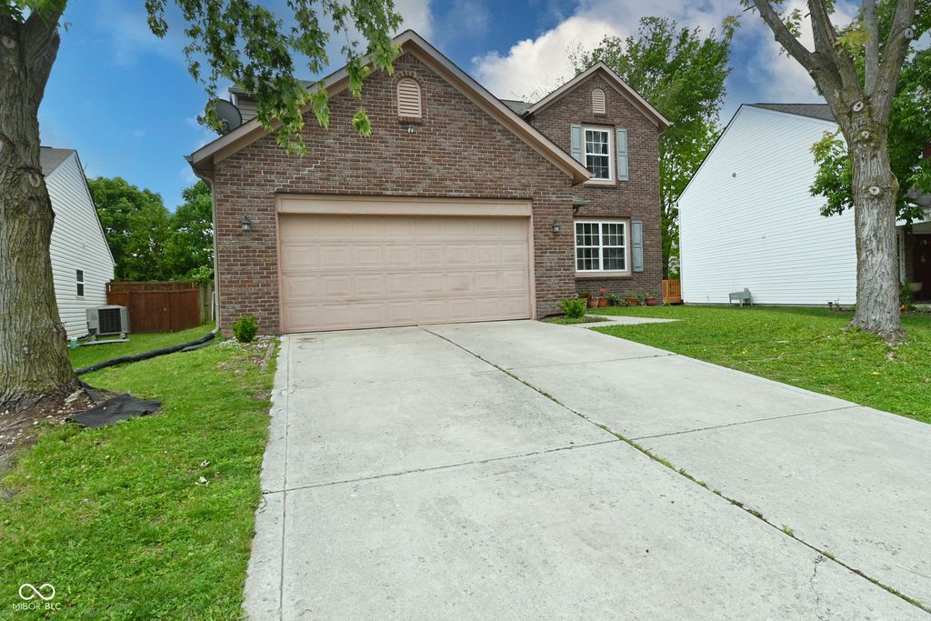 3848 Planewood Drive, Indianapolis, IN 46235