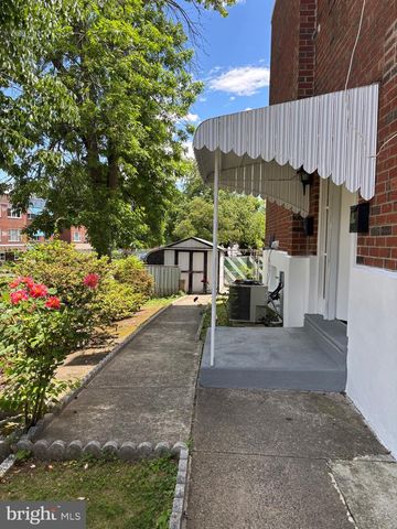 201 LOCKART TER, Philadelphia, PA 19116