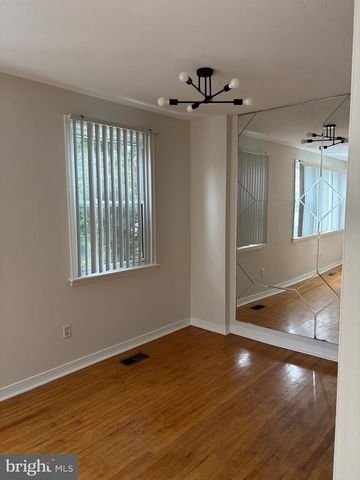 201 LOCKART TER, Philadelphia, PA 19116