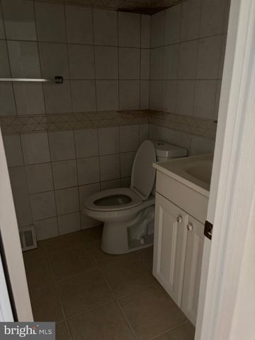 201 LOCKART TER, Philadelphia, PA 19116