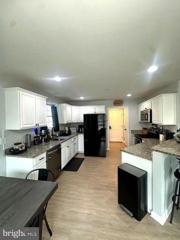 5 SEWARD RD, Ridgely, MD 21660