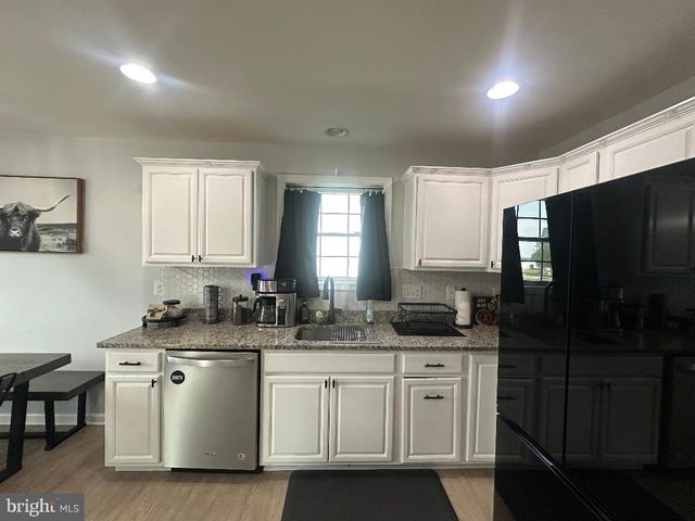 5 SEWARD RD, Ridgely, MD 21660