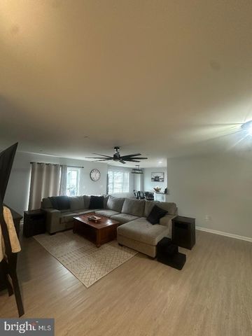 5 SEWARD RD, Ridgely, MD 21660