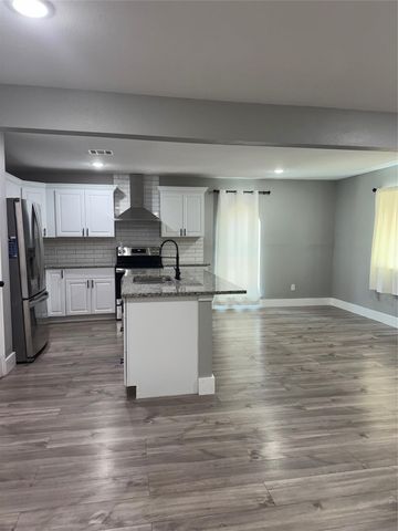 6703 Winfield Road, Houston, TX 77050