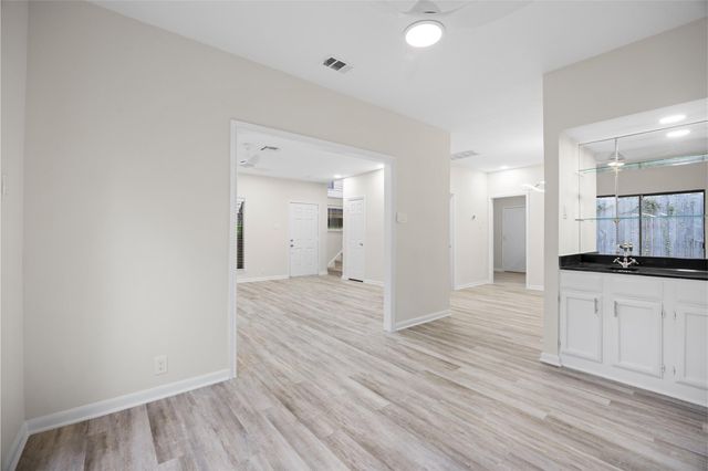 2668 Bering Drive 2668, Houston, TX 77057