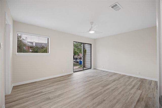 2668 Bering Drive 2668, Houston, TX 77057