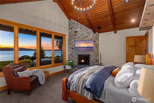 165 NE Kinman Road, Poulsbo, WA 98370