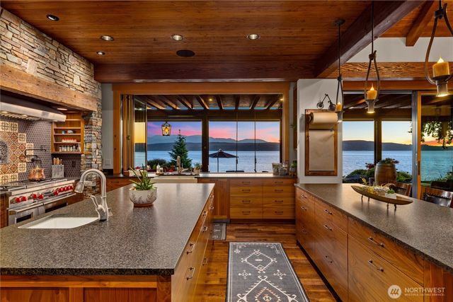 165 NE Kinman Road, Poulsbo, WA 98370