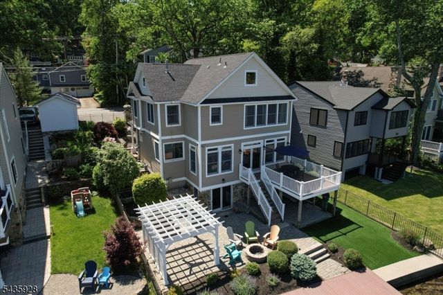 41 E Shore Rd, Denville Twp., NJ 07834