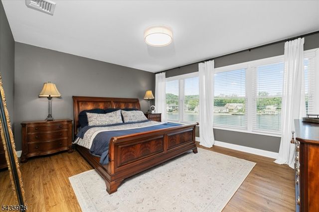 41 E Shore Rd, Denville Twp., NJ 07834