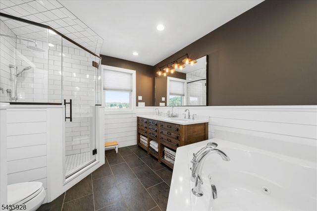 41 E Shore Rd, Denville Twp., NJ 07834