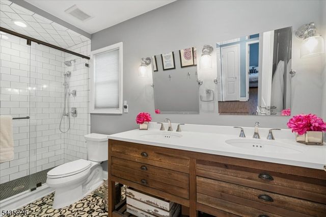 41 E Shore Rd, Denville Twp., NJ 07834