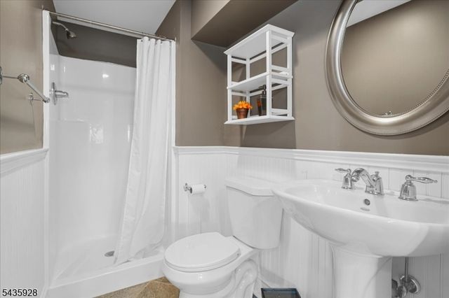 41 E Shore Rd, Denville Twp., NJ 07834