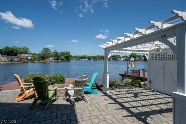 41 E Shore Rd, Denville Twp., NJ 07834