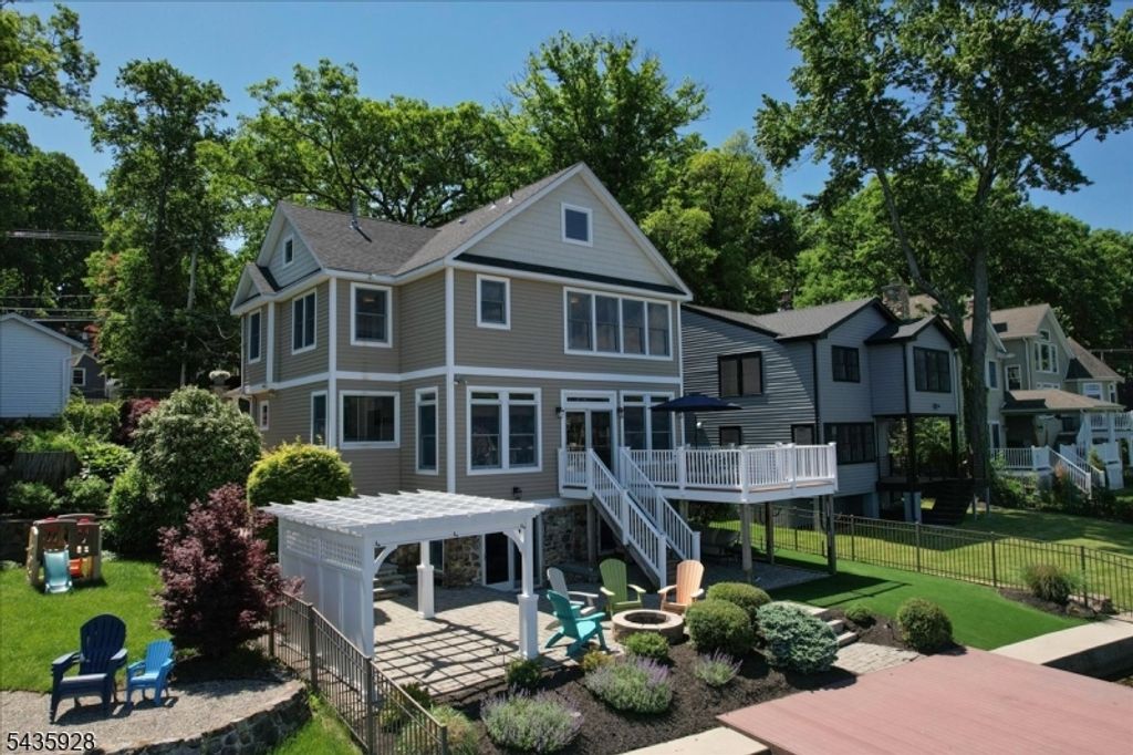 41 E Shore Rd, Denville Twp., NJ 07834