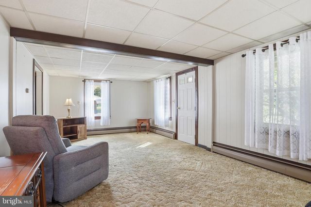 5566 BLUE HILL RD, Glenville, PA 17329