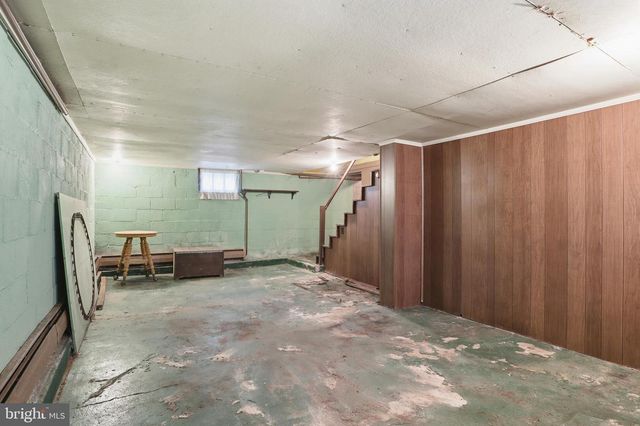 5566 BLUE HILL RD, Glenville, PA 17329