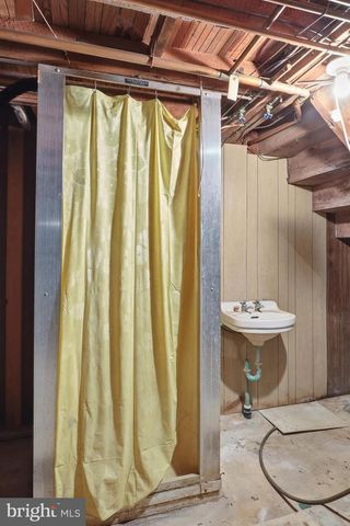 5566 BLUE HILL RD, Glenville, PA 17329