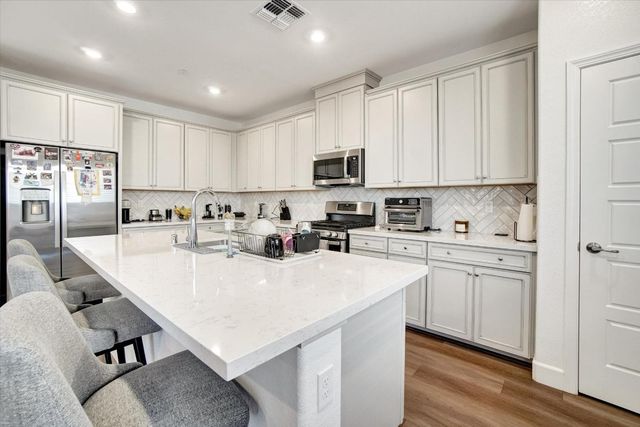 3531 Damora Ave, Sacramento, CA 95835