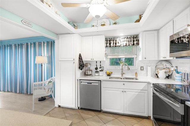 2740 RIVERBLUFF PARKWAY V107, Sarasota, FL 34231