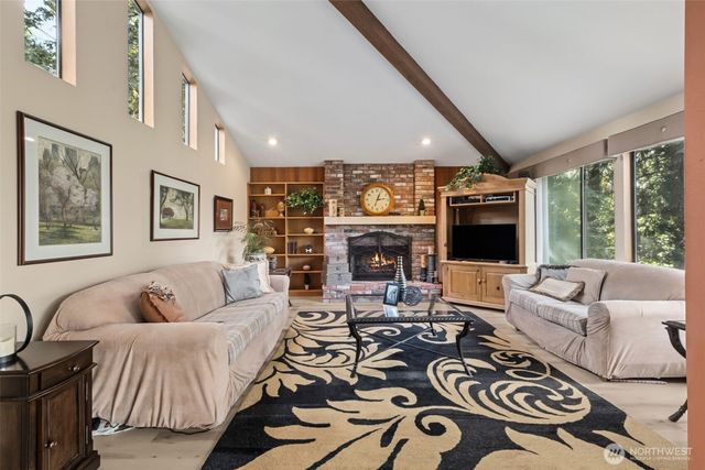 22505 241st Avenue SE, Maple Valley, WA 98038