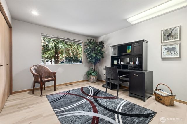 22505 241st Avenue SE, Maple Valley, WA 98038