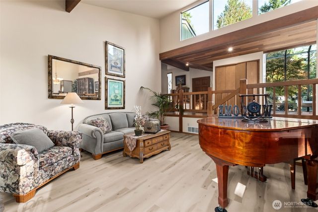 22505 241st Avenue SE, Maple Valley, WA 98038